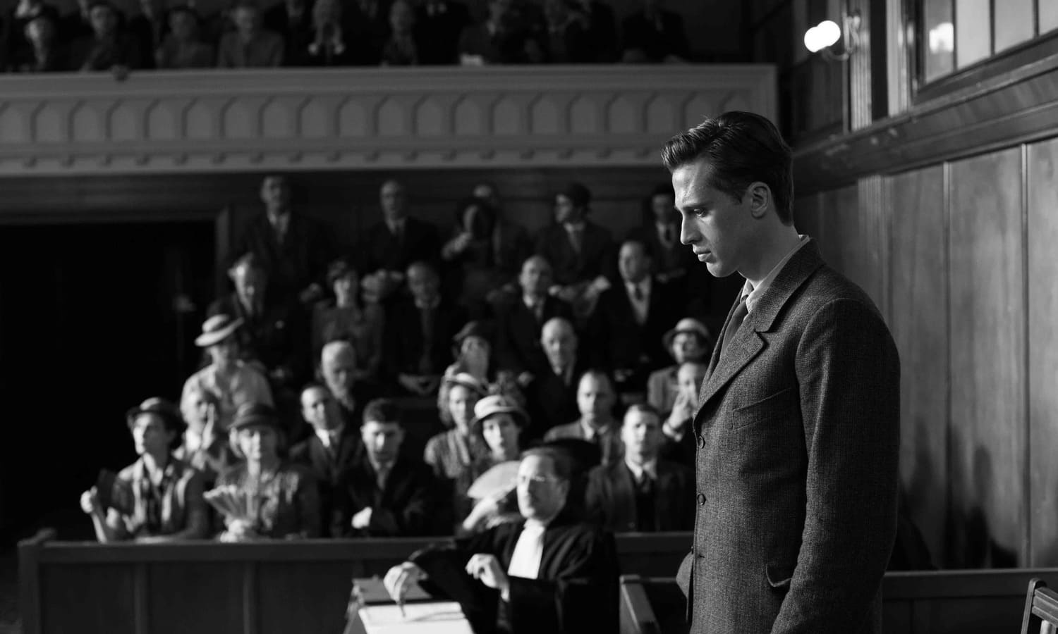 Фильм «Посторонний» 2026